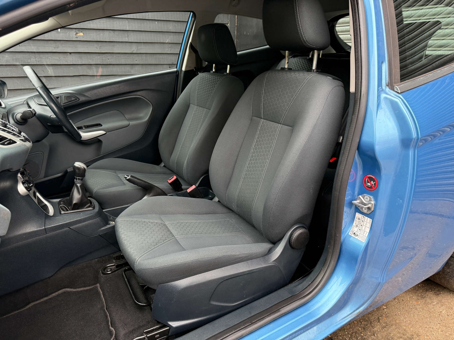 Used Ford Fiesta 2011 for sale - 76465936: Photo 18