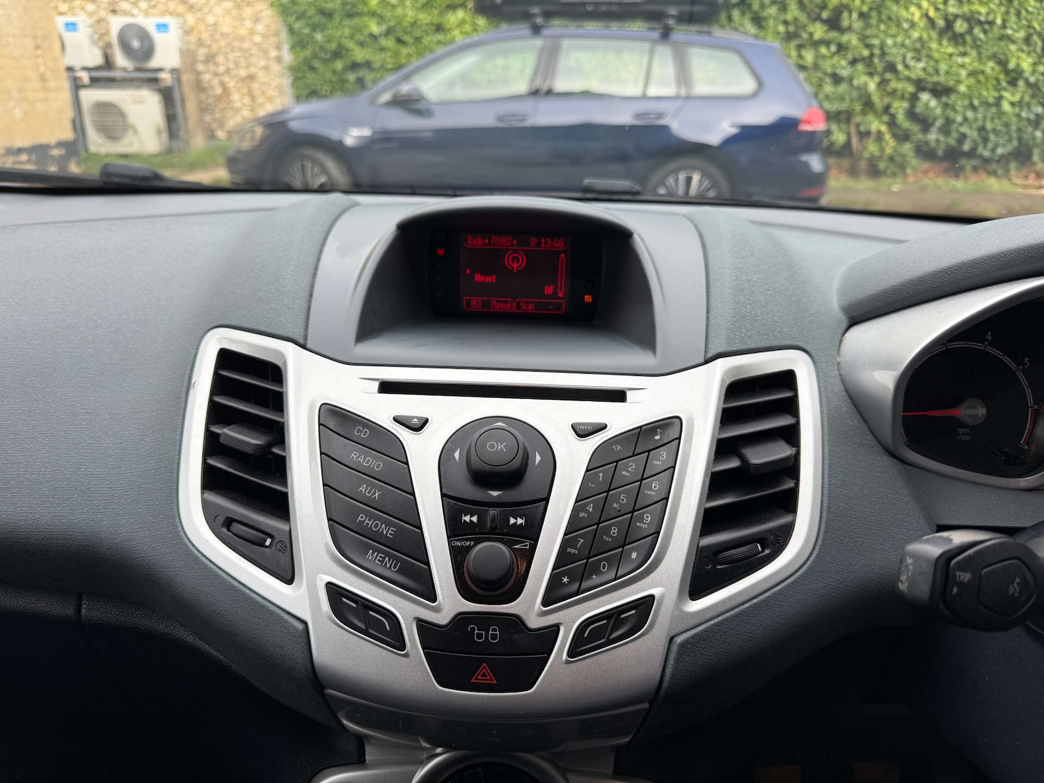 Used Ford Fiesta 2011 for sale - 76465936: Photo 21