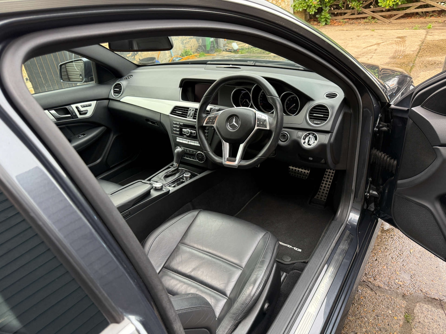 Used Mercedes-Benz C Class 2012 for sale - 76302981: Photo 15