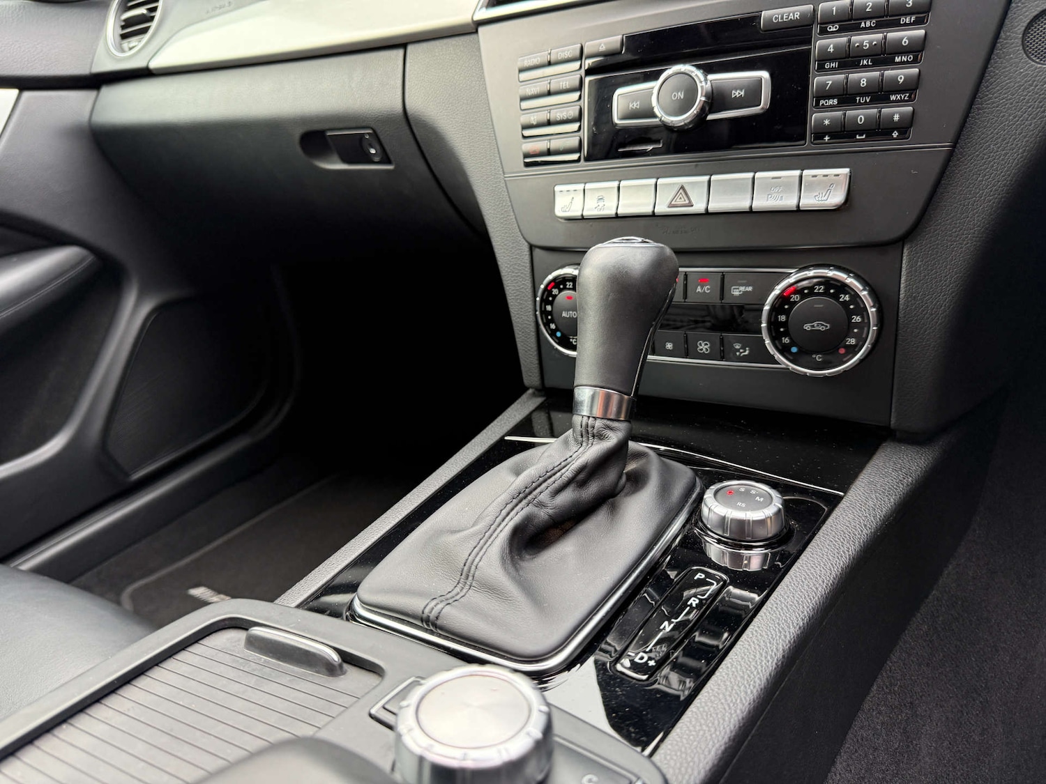 Used Mercedes-Benz C Class 2012 for sale - 76302981: Photo 27