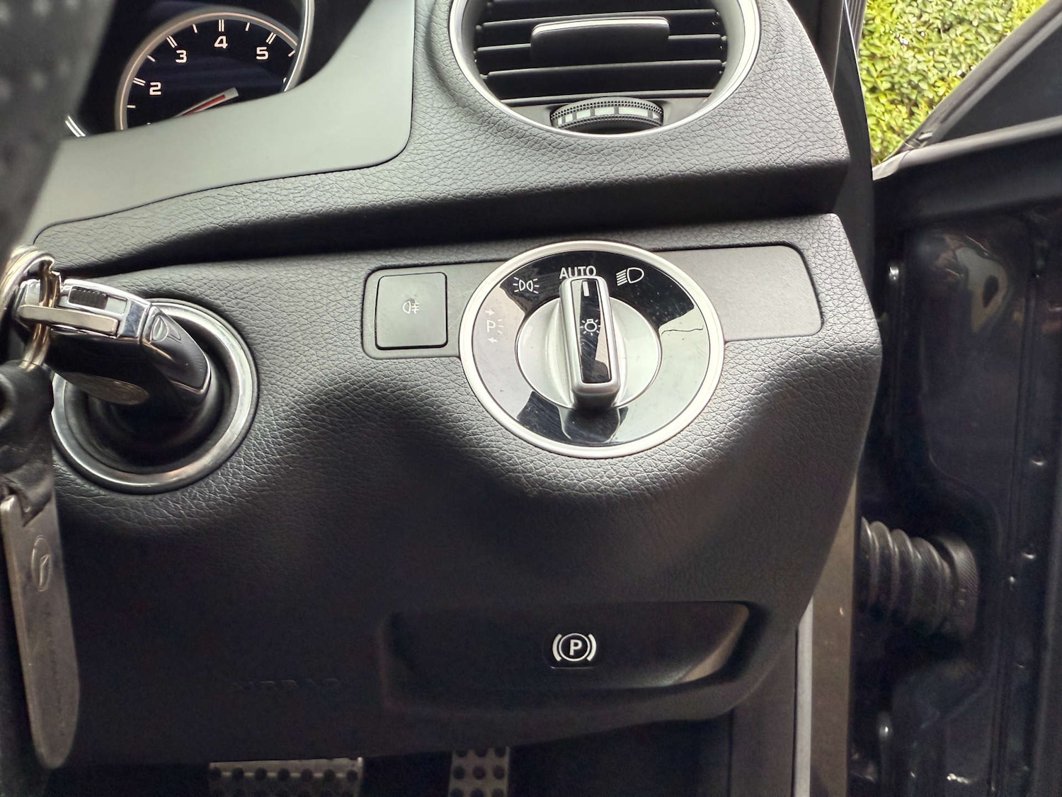 Used Mercedes-Benz C Class 2012 for sale - 76302981: Photo 30