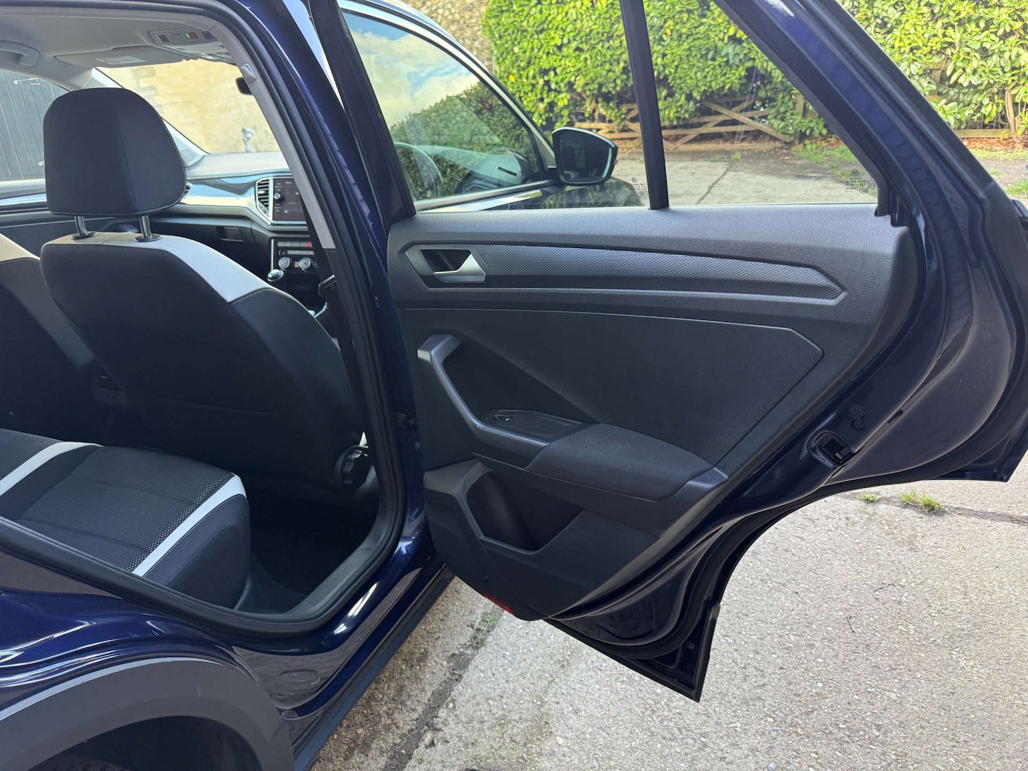 Used Volkswagen T-Roc 2018 for sale - 76302986: Photo 17