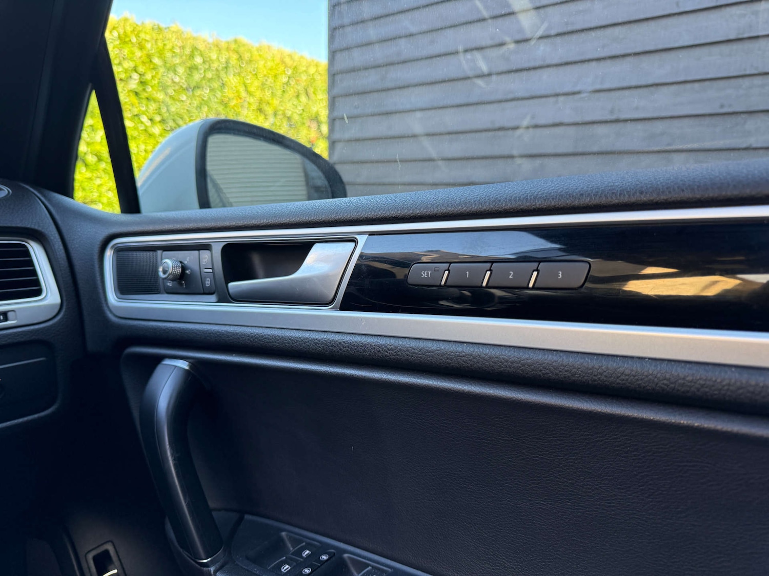 Used Volkswagen Touareg 2017 for sale - 76302977: Photo 33