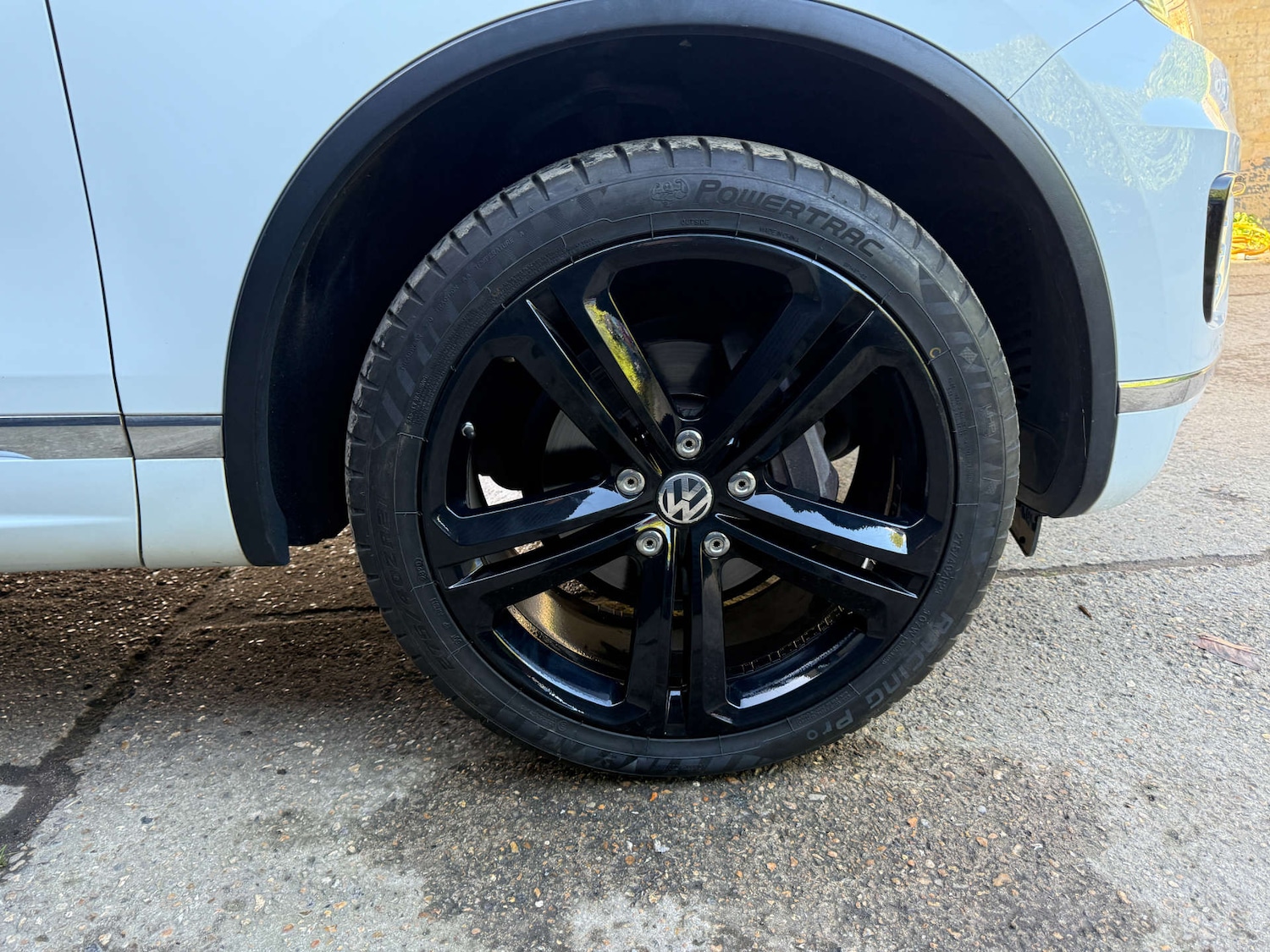 Used Volkswagen Touareg 2017 for sale - 76302977: Photo 41