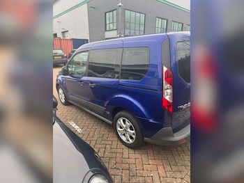 Used Ford Tourneo Connect 2013 for sale - 77635552: Photo
