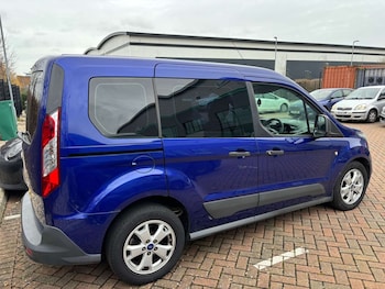 Used Ford Tourneo Connect 2013 for sale - 77635552: Photo