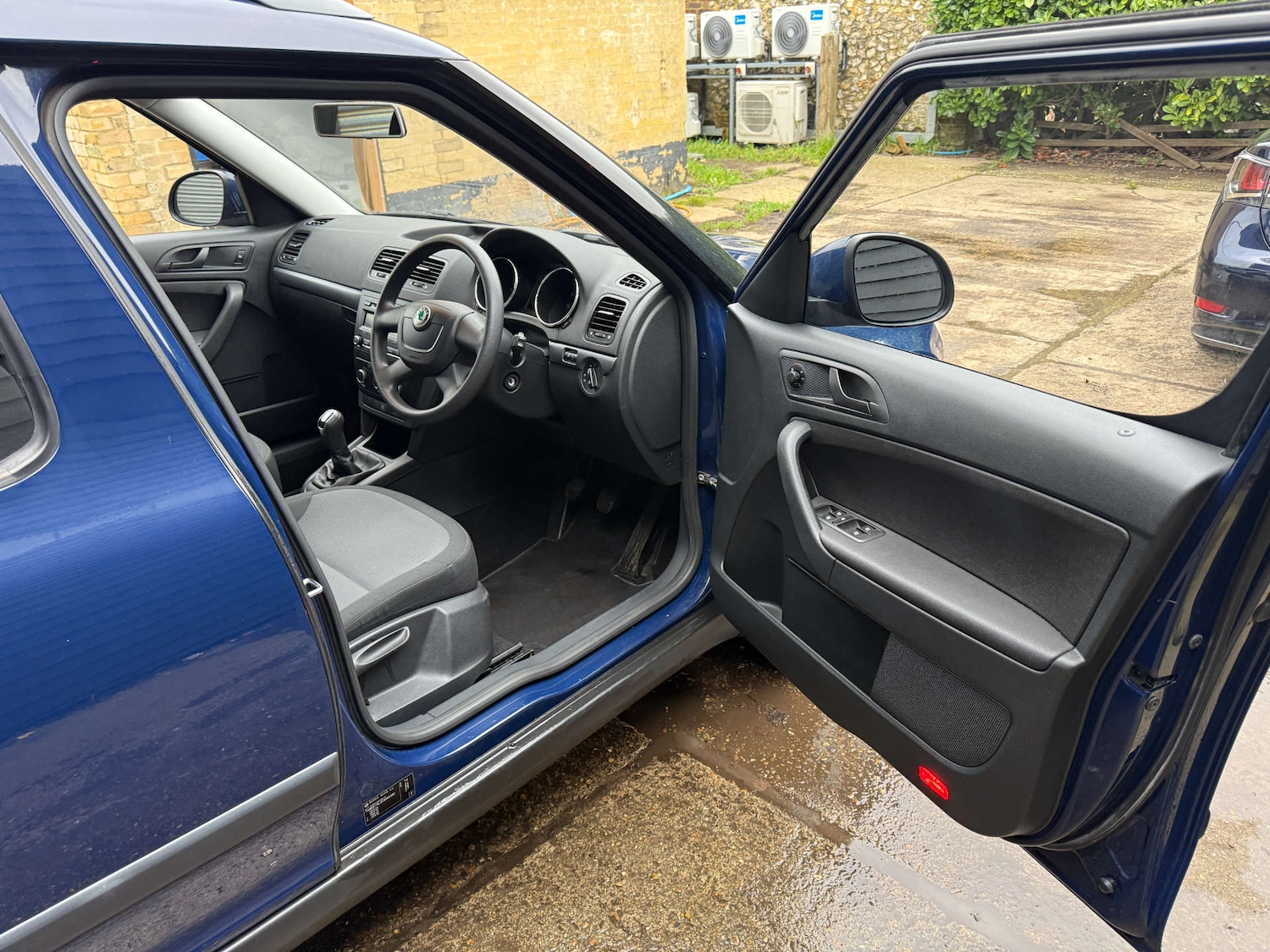 Used Skoda Yeti 2012 for sale - 77025226: Photo 14