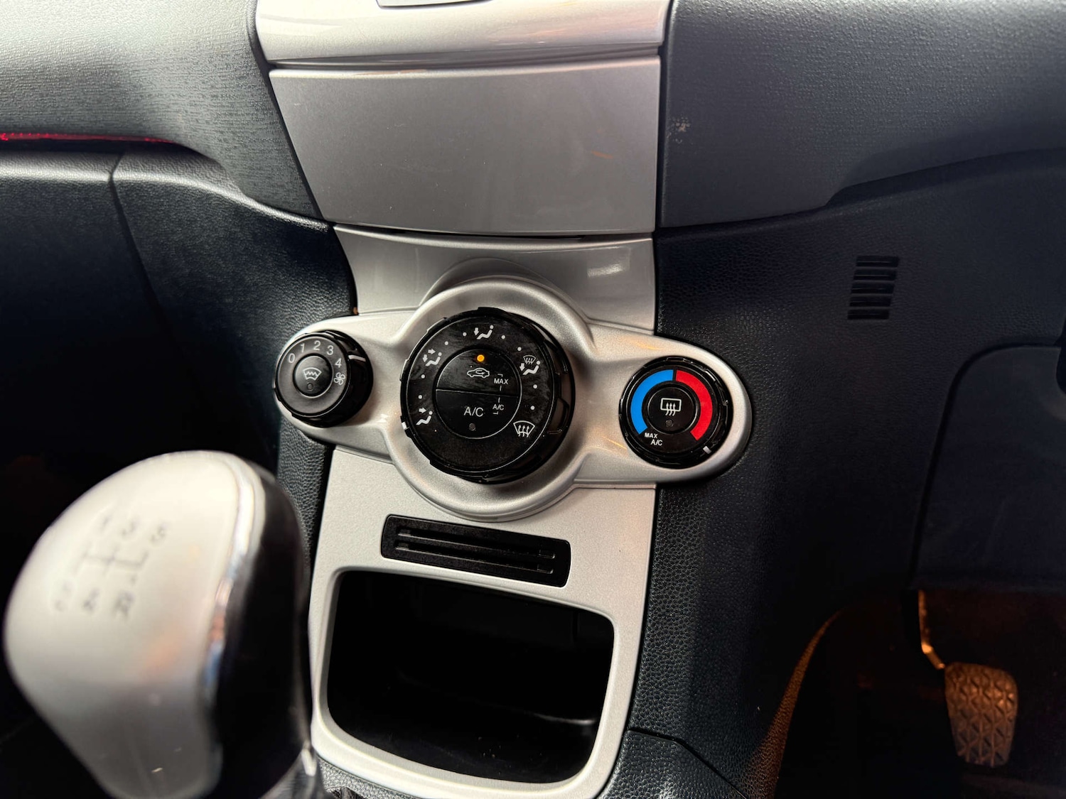 Used Ford Fiesta 2011 for sale - 76640378: Photo 23