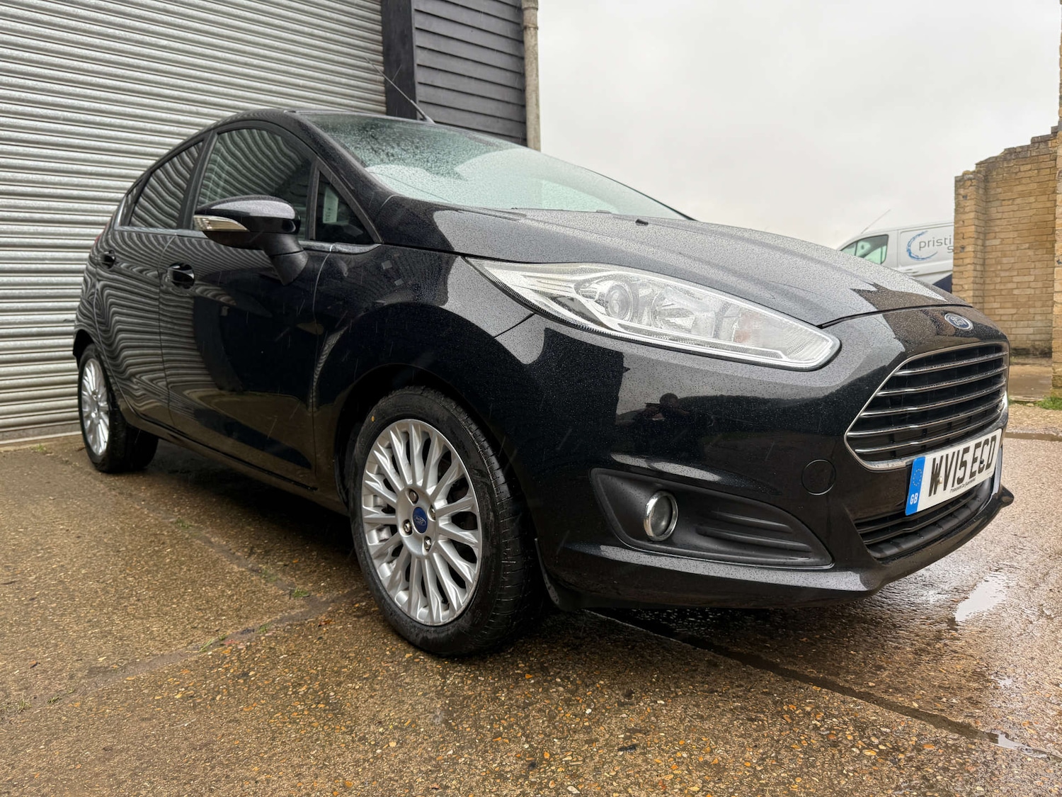 Used Ford Fiesta 2015 for sale - 76640379: Photo 12