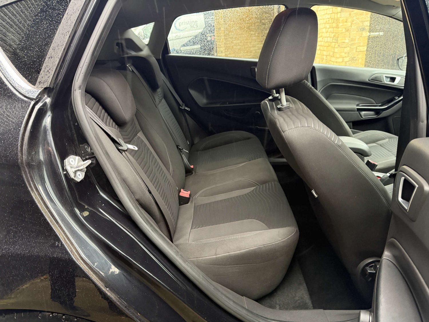 Used Ford Fiesta 2015 for sale - 76640379: Photo 18