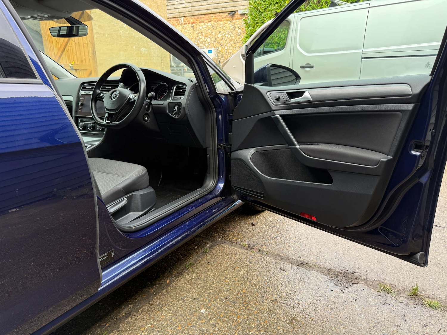 Used Volkswagen Golf 2018 for sale - 76302972: Photo 14