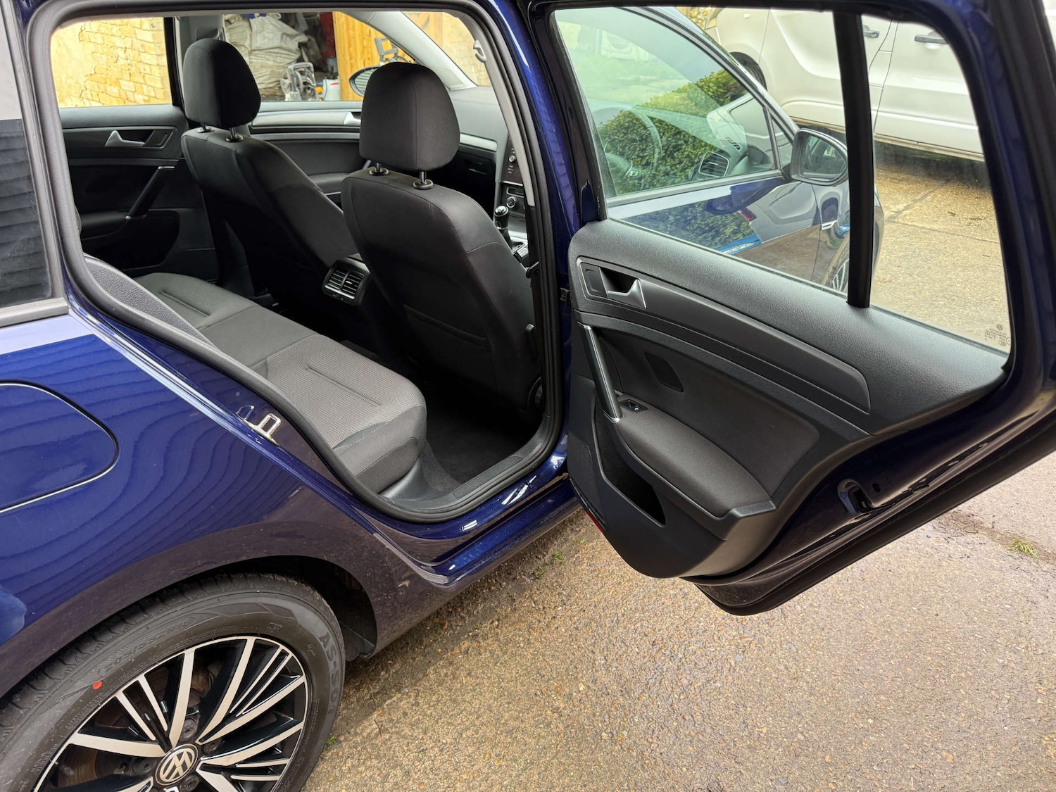 Used Volkswagen Golf 2018 for sale - 76302972: Photo 17