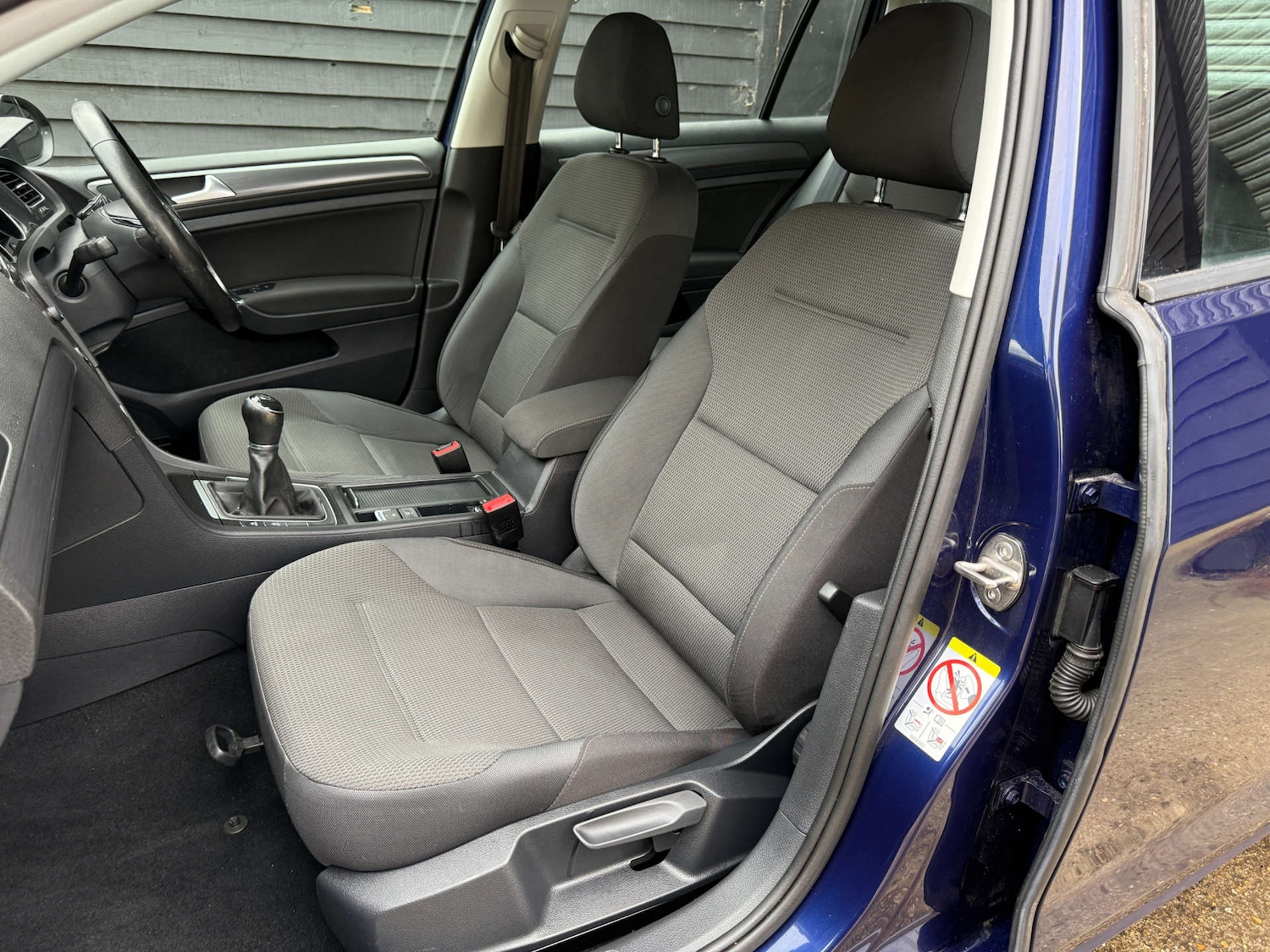 Used Volkswagen Golf 2018 for sale - 76302972: Photo 20