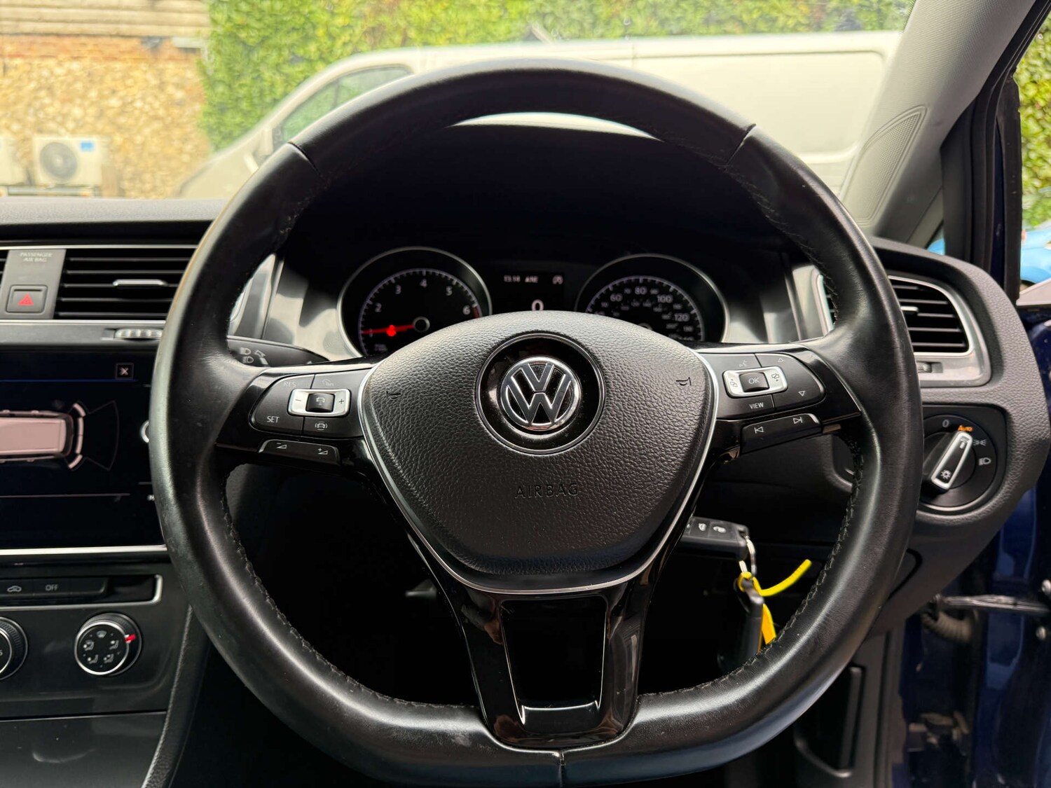 Used Volkswagen Golf 2018 for sale - 76302972: Photo 30