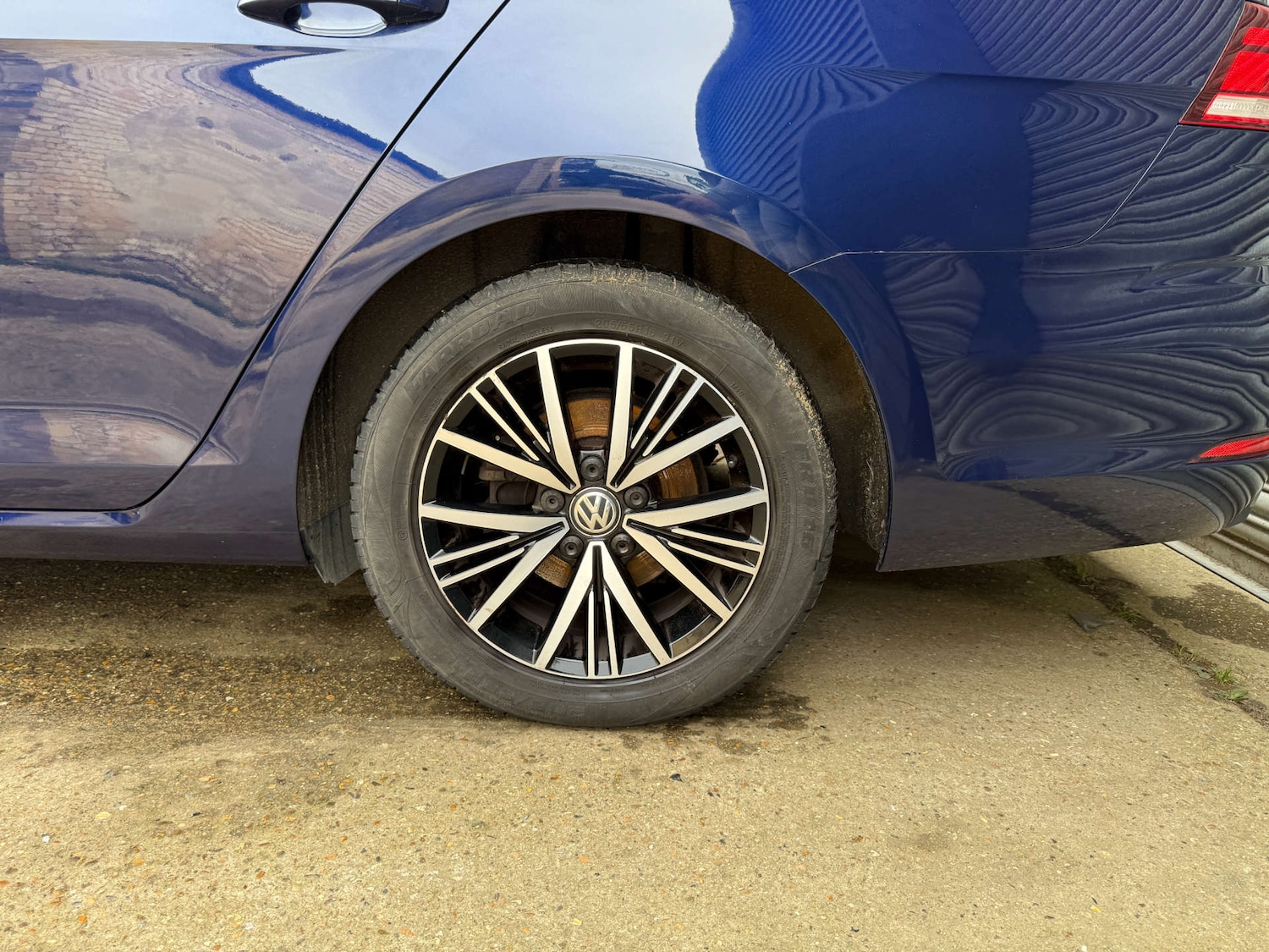 Used Volkswagen Golf 2018 for sale - 76302972: Photo 40