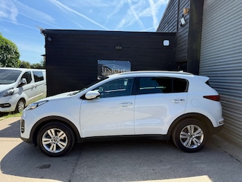 Used Kia Sportage 2017 for sale - 79408983: Photo