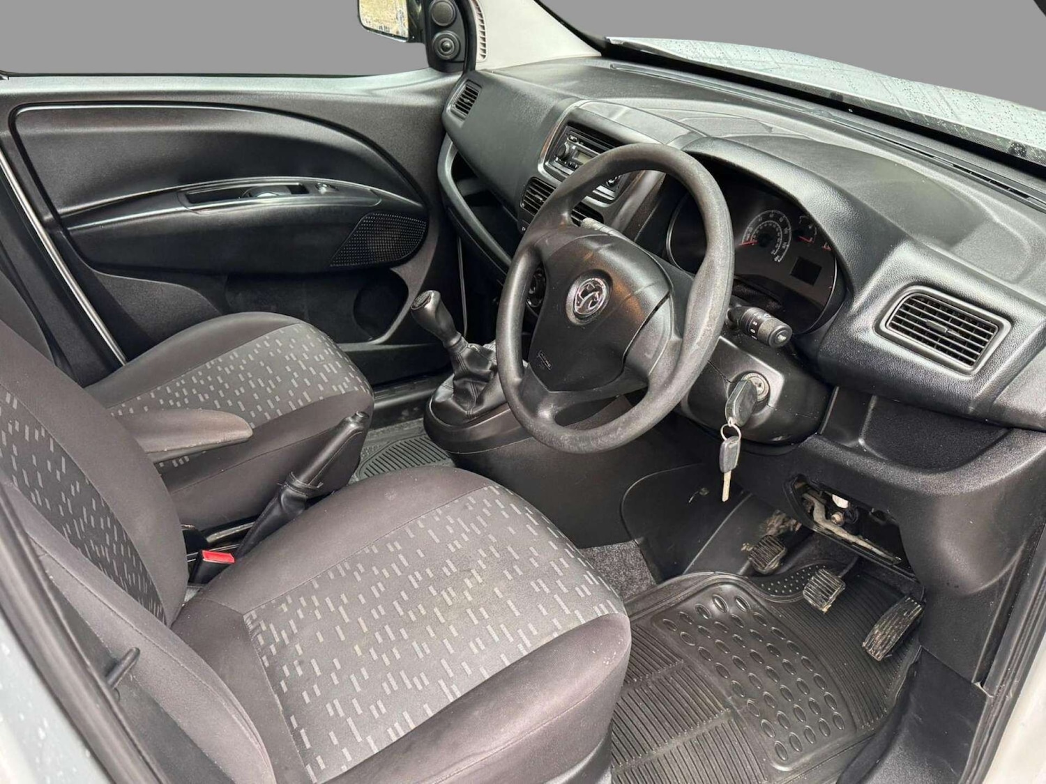 Used Vauxhall Combo 2015 for sale - 76302985: Photo 8