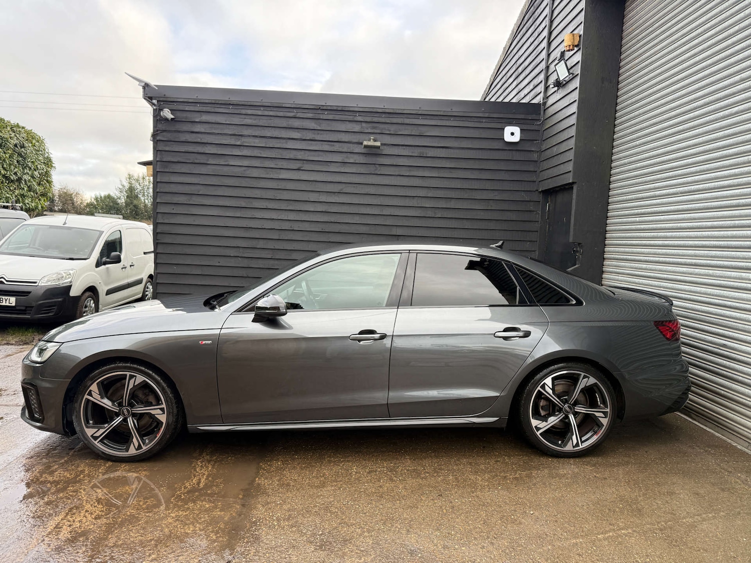 Used Audi A4 2022 for sale - 77227840: Photo 3