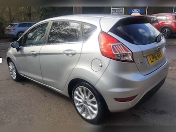 Used Ford Fiesta 2016 for sale - 78943964: Photo