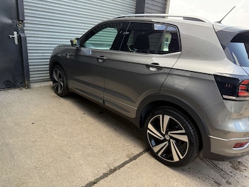 Used Volkswagen T-Cross 2020 for sale - 79151038: Photo