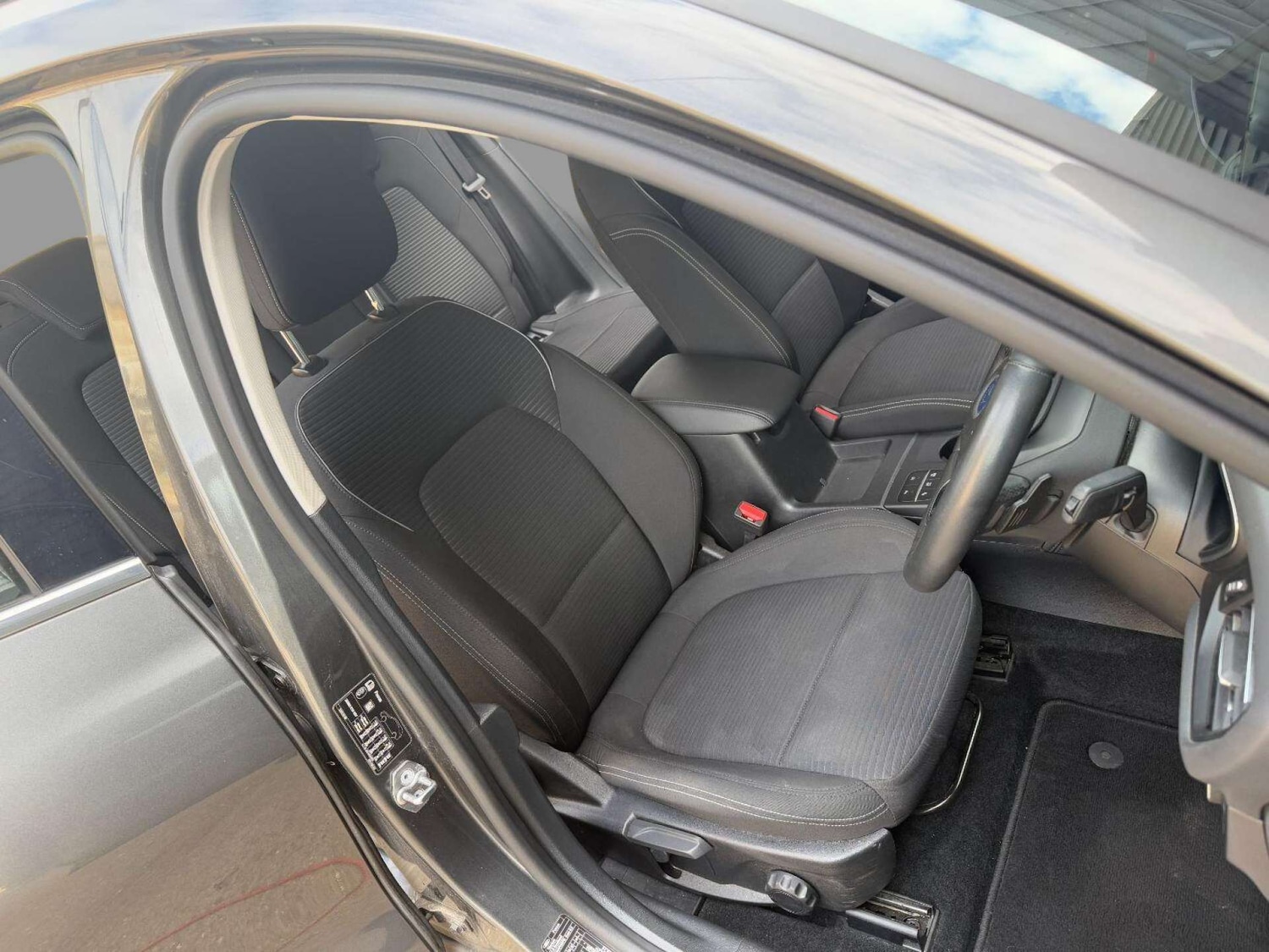 Used Ford Focus 2019 for sale - 77056475: Photo 12