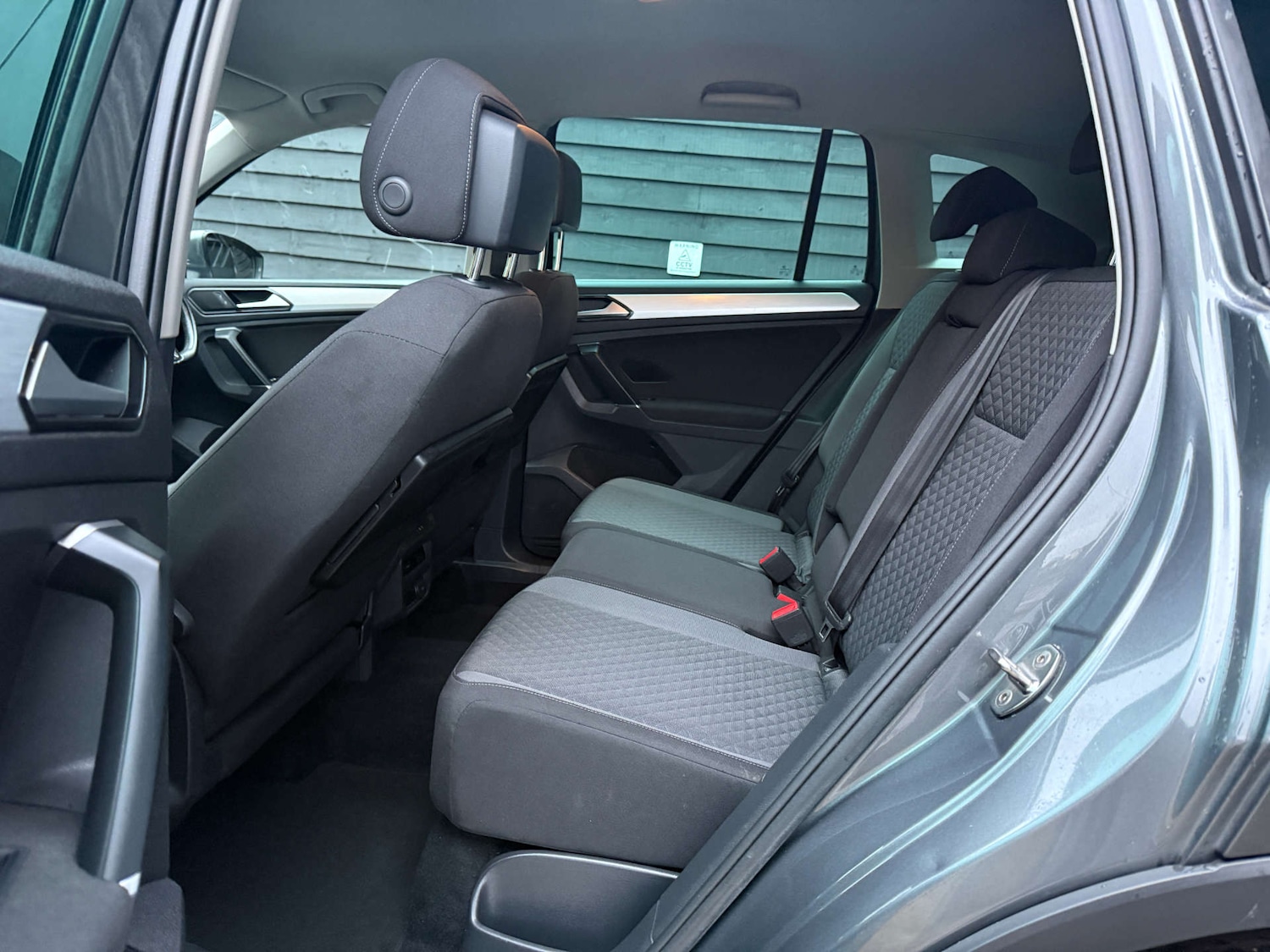 Used Volkswagen Tiguan 2016 for sale - 76959850: Photo 20