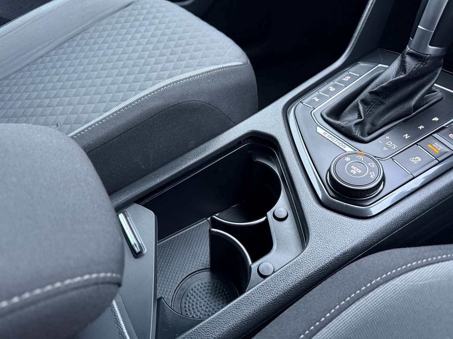 Used Volkswagen Tiguan 2016 for sale - 76959850: Photo 30