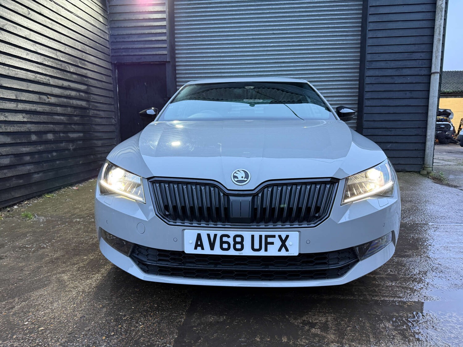 Used Skoda Superb 2018 for sale - 76830212: Photo 12