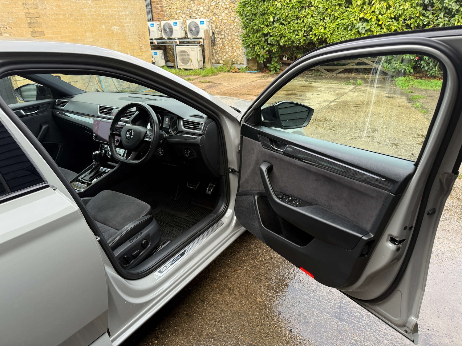 Used Skoda Superb 2018 for sale - 76830212: Photo 13