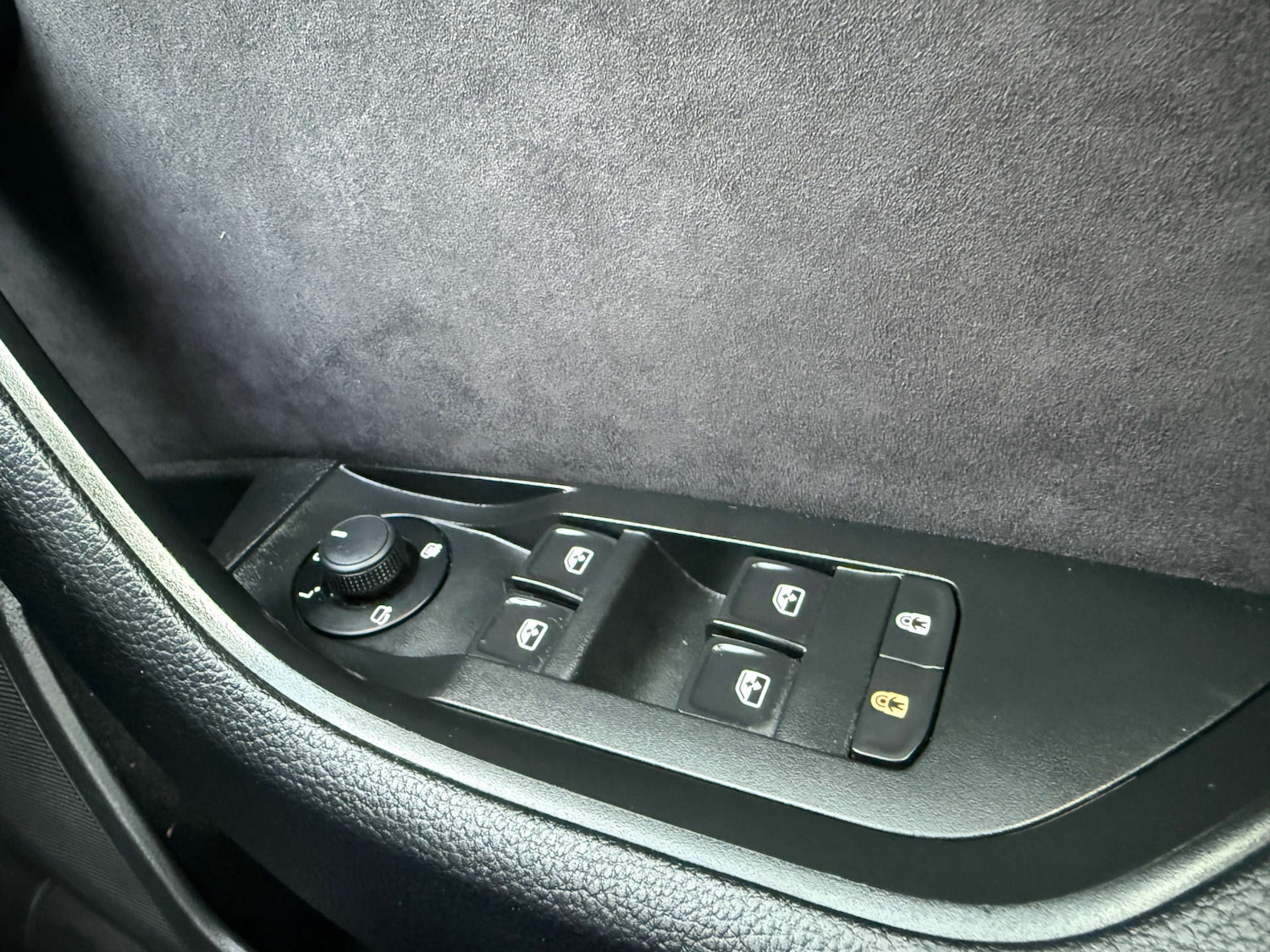 Used Skoda Superb 2018 for sale - 76830212: Photo 37