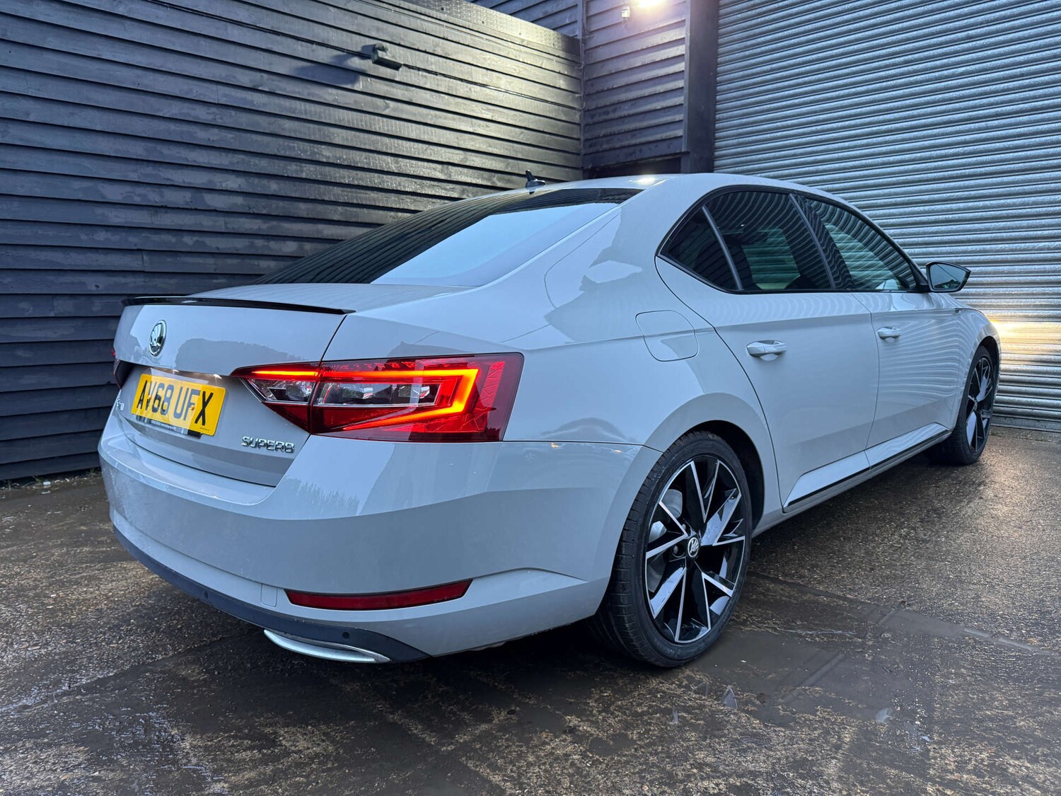 Used Skoda Superb 2018 for sale - 76830212: Photo 9