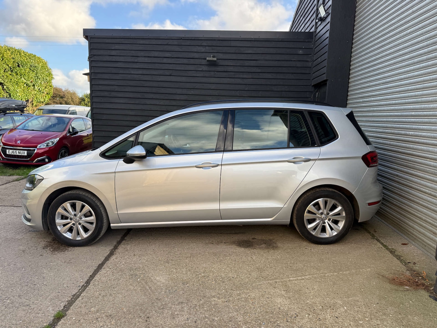 Used Volkswagen Golf SV 2018 for sale - 76302982: Photo 3