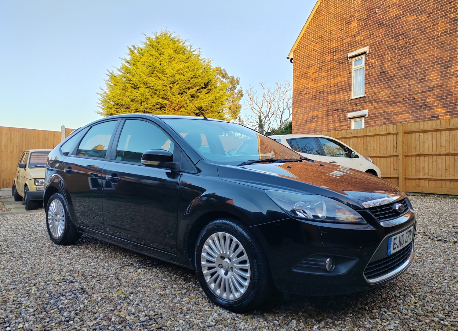 Used Ford Focus 2010 for sale - 76897145: Photo 1