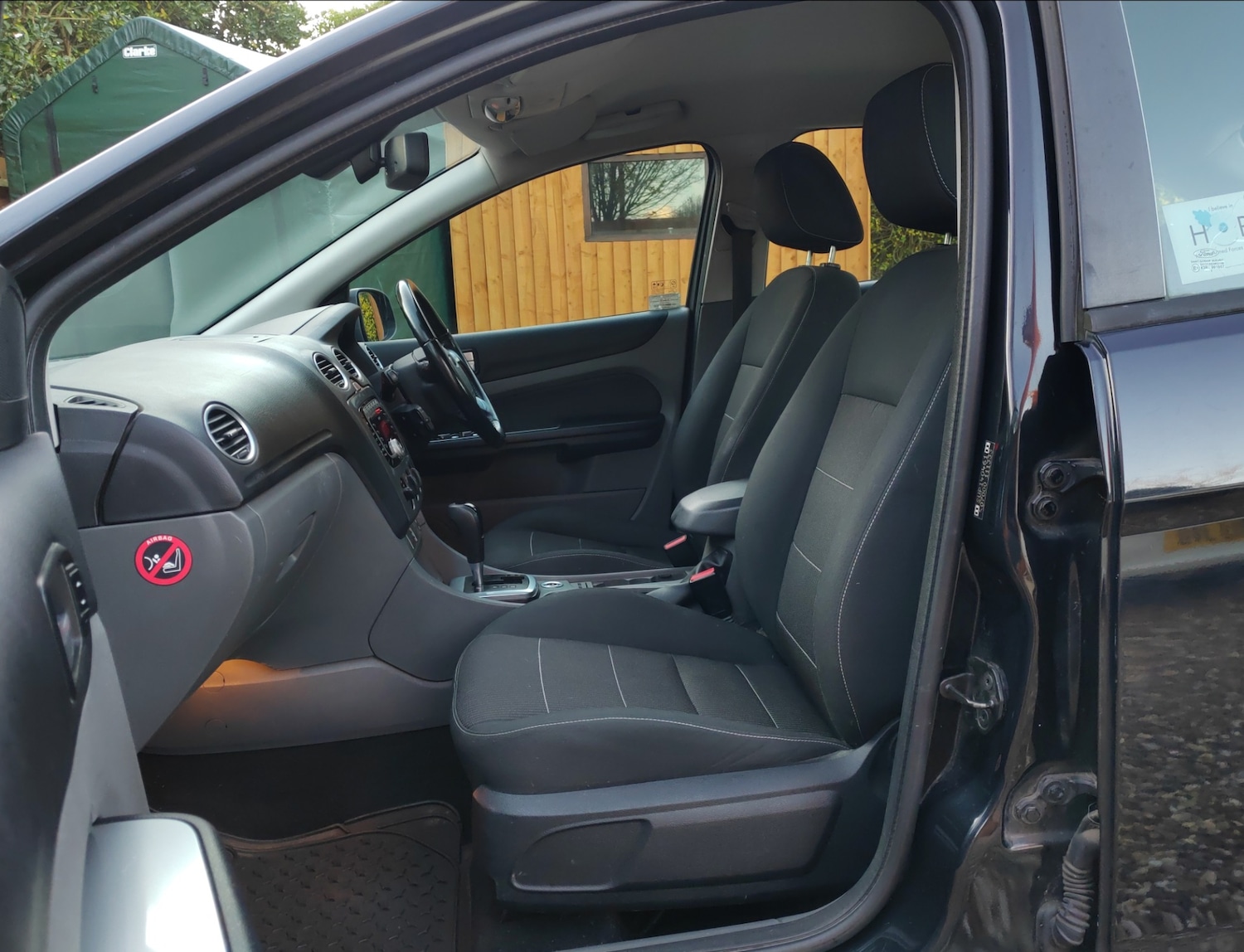 Used Ford Focus 2010 for sale - 76897145: Photo 11