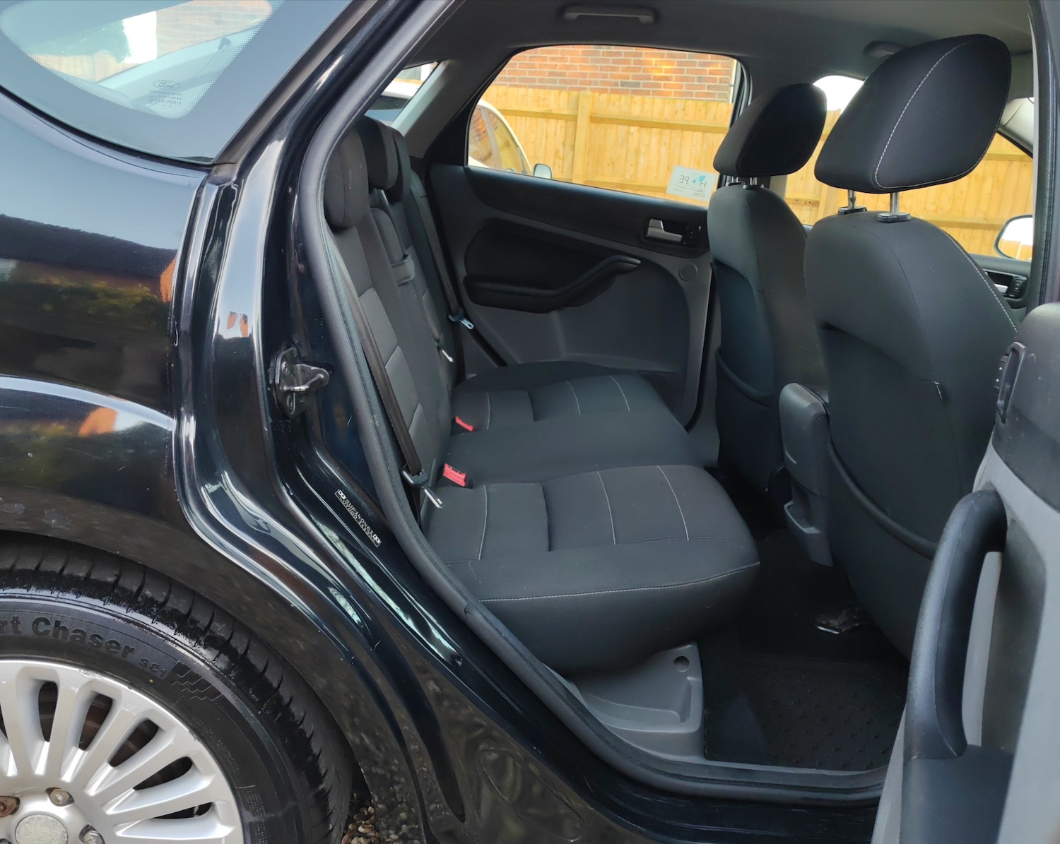 Used Ford Focus 2010 for sale - 76897145: Photo 12