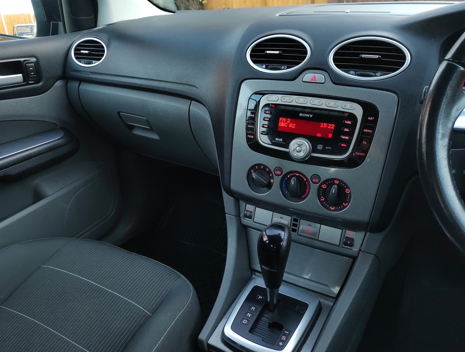 Used Ford Focus 2010 for sale - 76897145: Photo 17