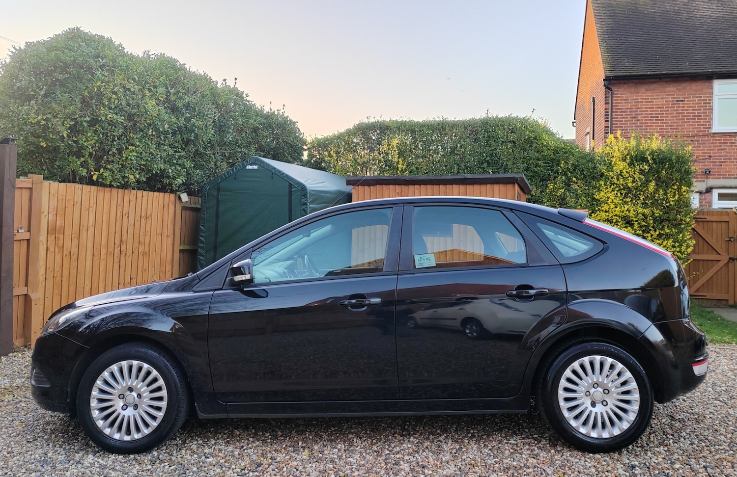 Used Ford Focus 2010 for sale - 76897145: Photo 5