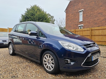 2012 (12) - 1.6 Titanium 5dr