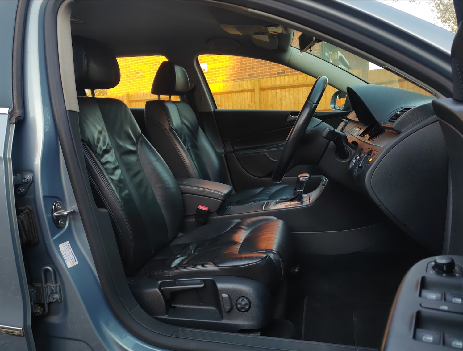 Used Volkswagen Passat 2010 for sale - 77980824: Photo 11