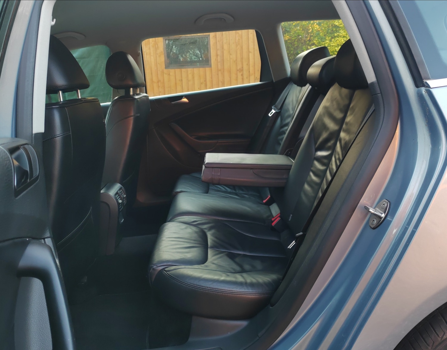 Used Volkswagen Passat 2010 for sale - 77980824: Photo 14