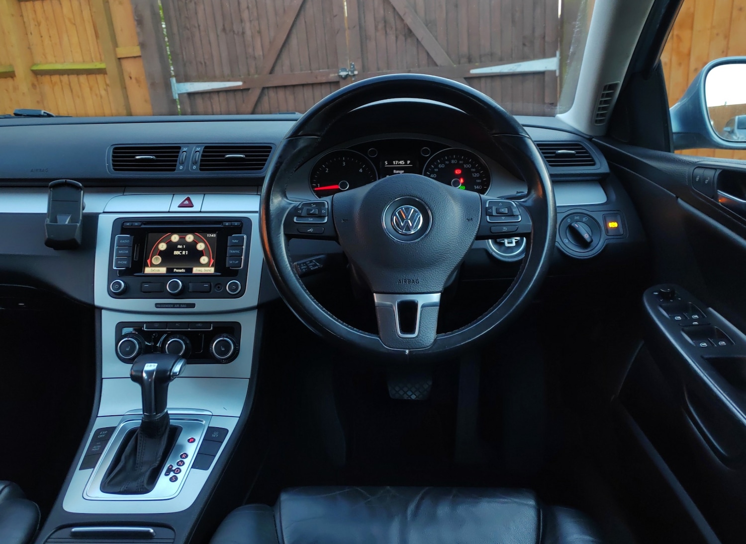 Used Volkswagen Passat 2010 for sale - 77980824: Photo 19