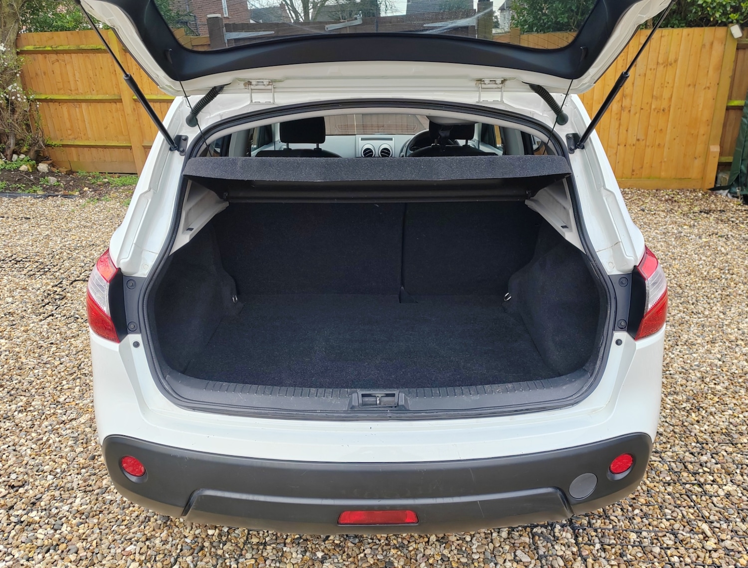 Used Nissan Qashqai 2011 for sale - 77881495: Photo 9