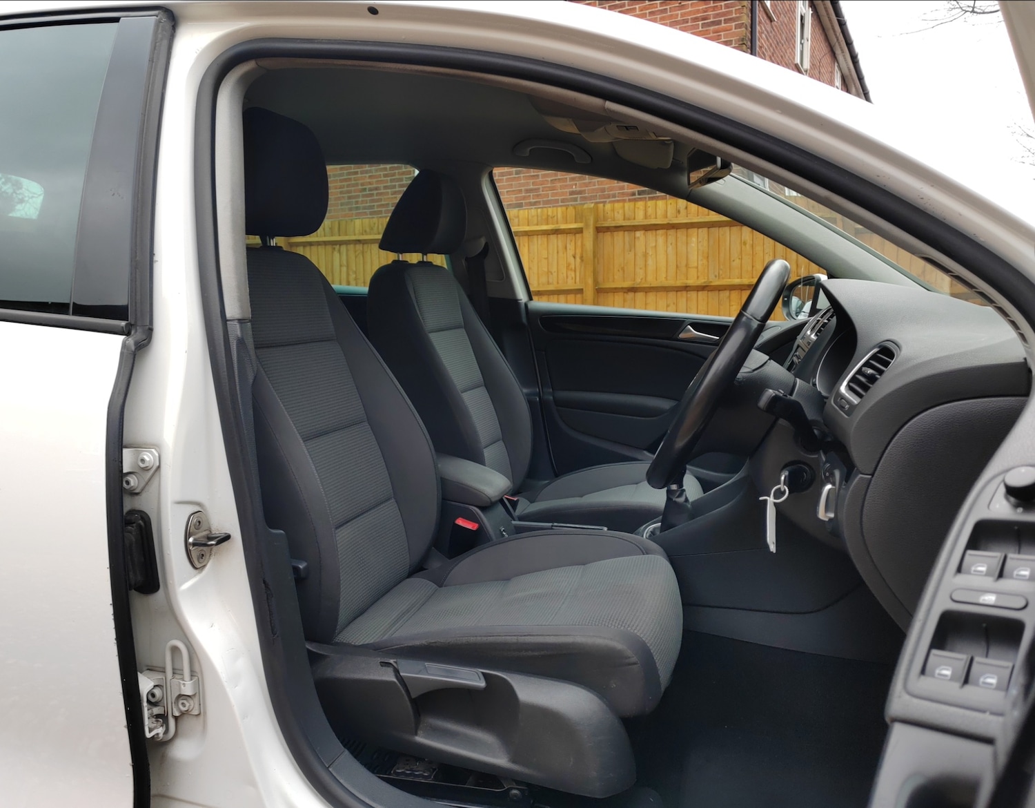 Used Volkswagen Golf 2011 for sale - 77483064: Photo 10