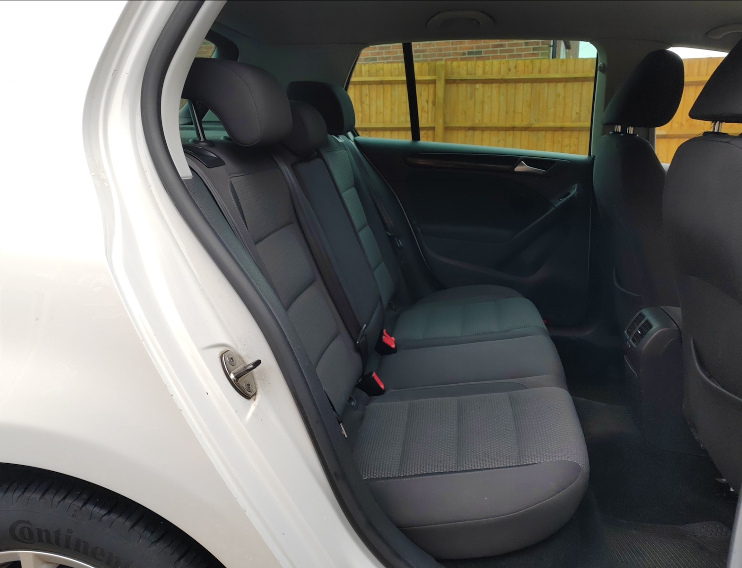 Used Volkswagen Golf 2011 for sale - 77483064: Photo 12