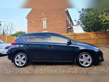 Used Toyota Auris 2013 for sale - 75944901: Photo