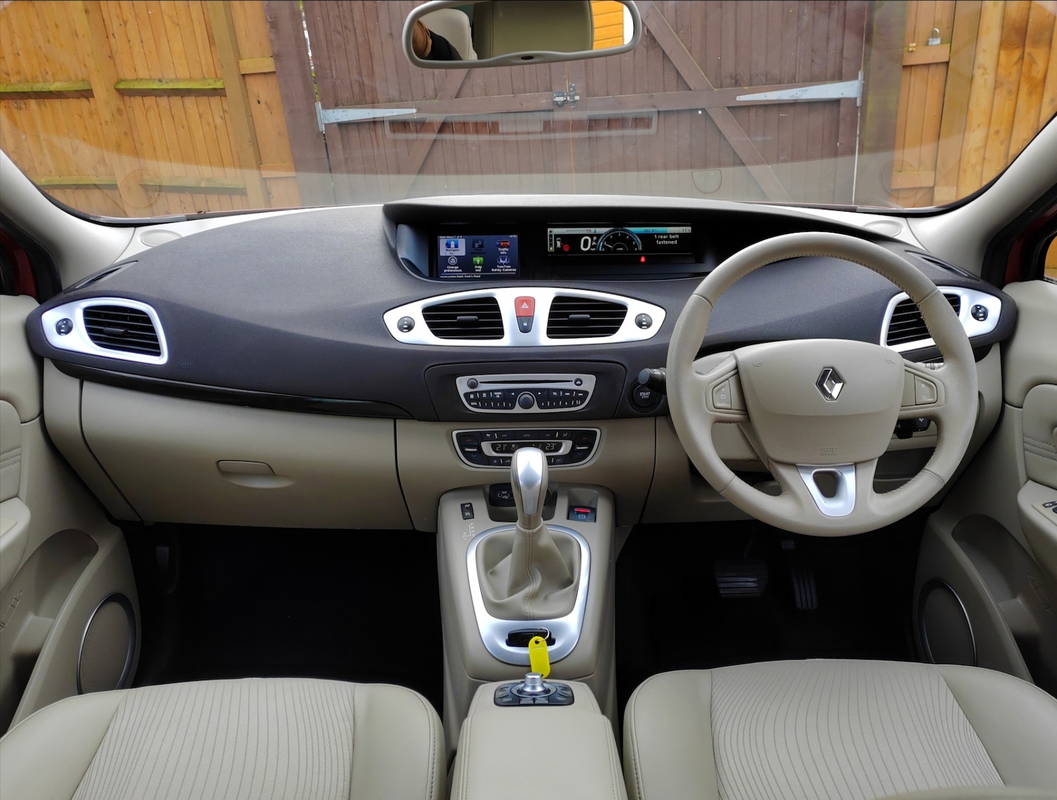 Used Renault Scenic 2010 for sale - 77483243: Photo 16