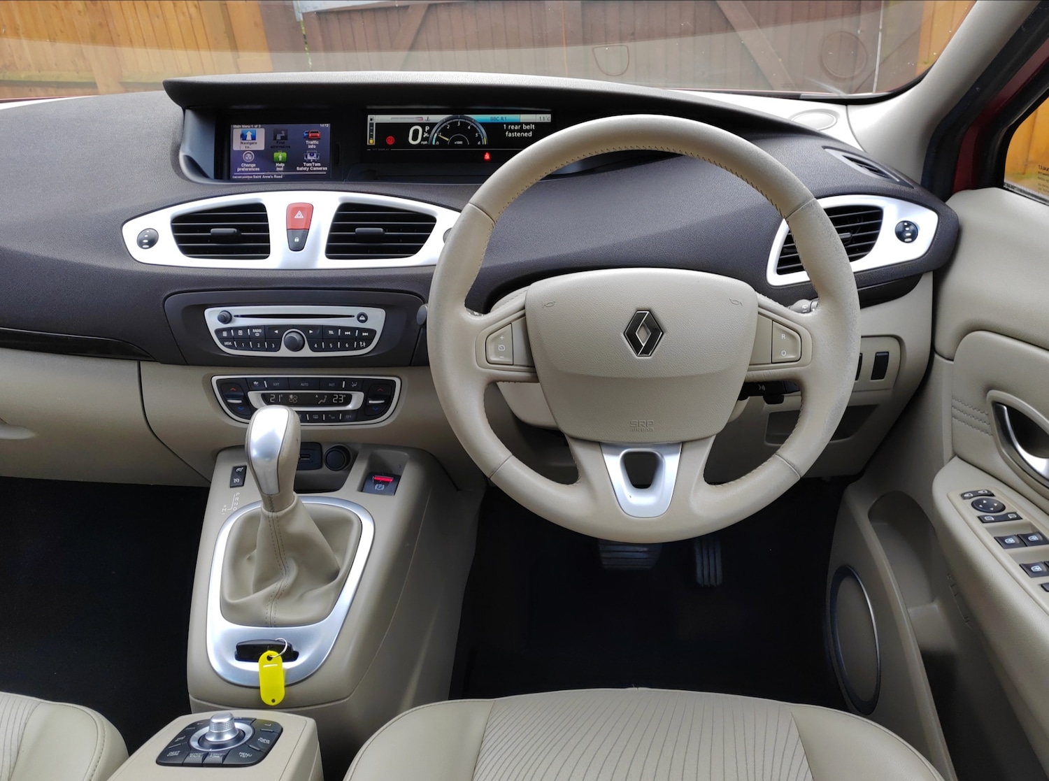Used Renault Scenic 2010 for sale - 77483243: Photo 19