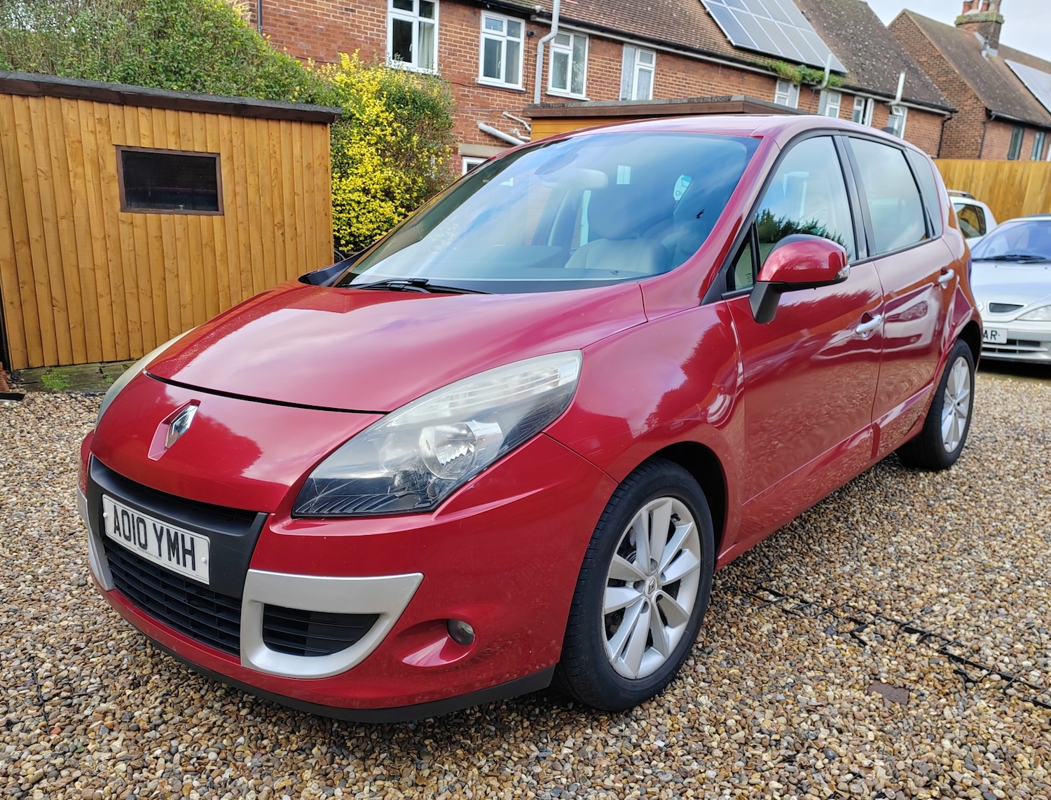 Used Renault Scenic 2010 for sale - 77483243: Photo 2