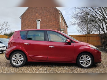 Used Renault Scenic 2010 for sale - 77483243: Photo