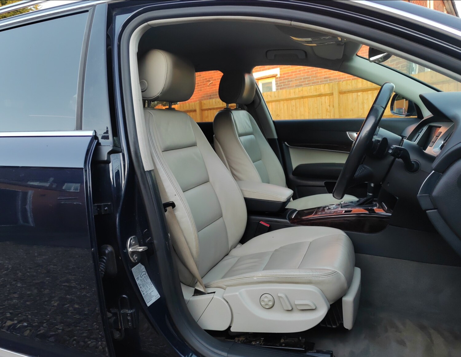 Used Audi A6 Allroad 2010 for sale - 78123069: Photo 11